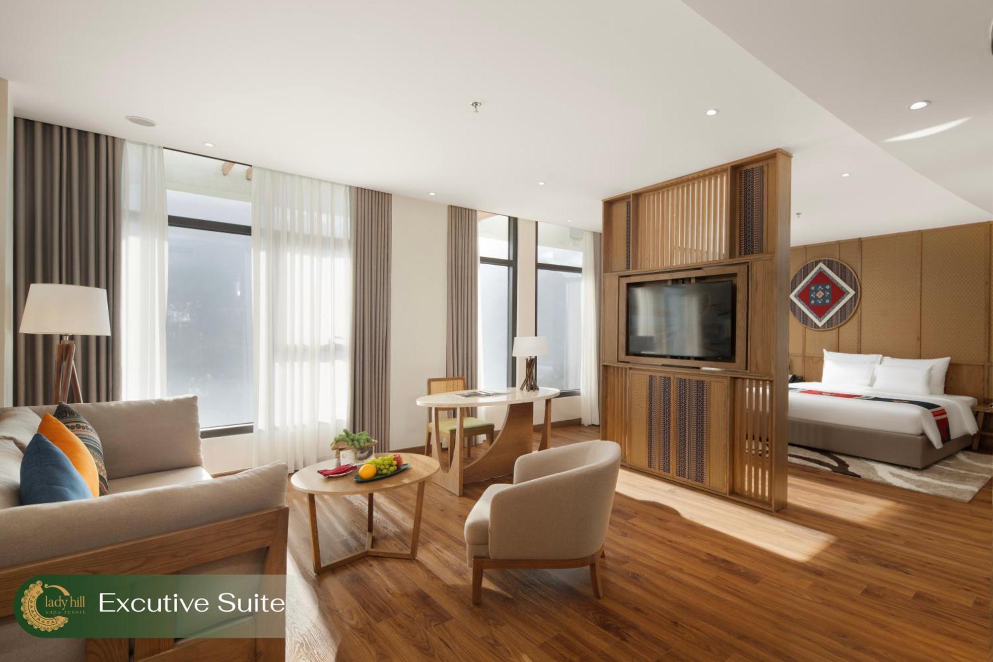Khách sạn Lady Hill 5*